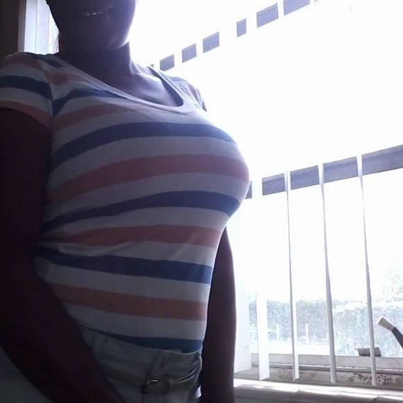 Meet your Posher, Erika - Picture 1 of 1